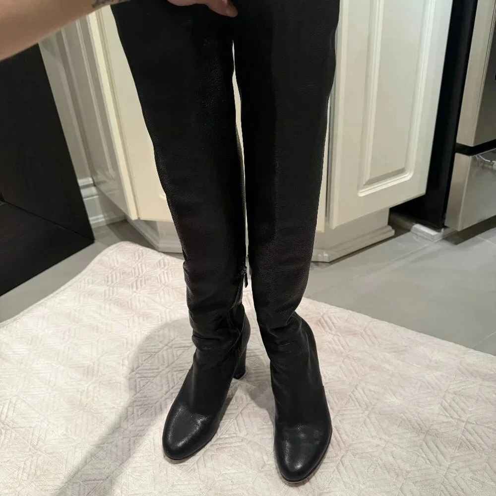 Black Leather  Knee High Heeled Boots, Michael Kors, Size 7 - Picture 2 of 10